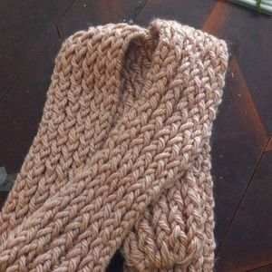Knitted scarf